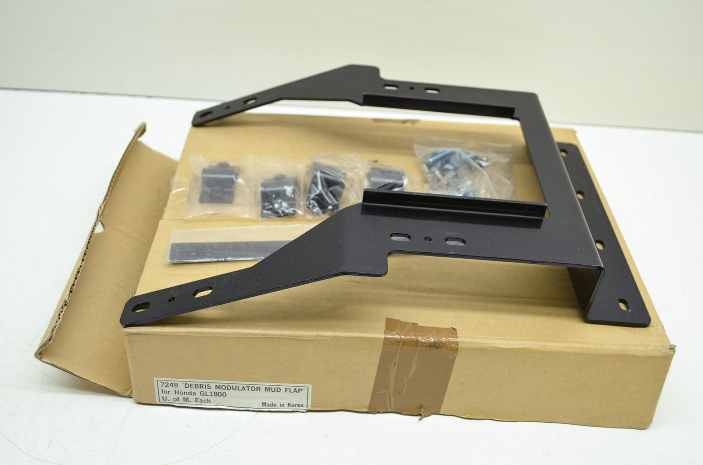 NEW Honda Debris Modulator Mud Flap Mount Kuryakyn 7248 ZZ71100 NOS