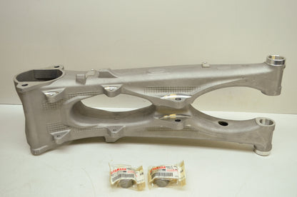 OEM Yamaha 5TG-22110-01-00 Complete Rear Arm NOS