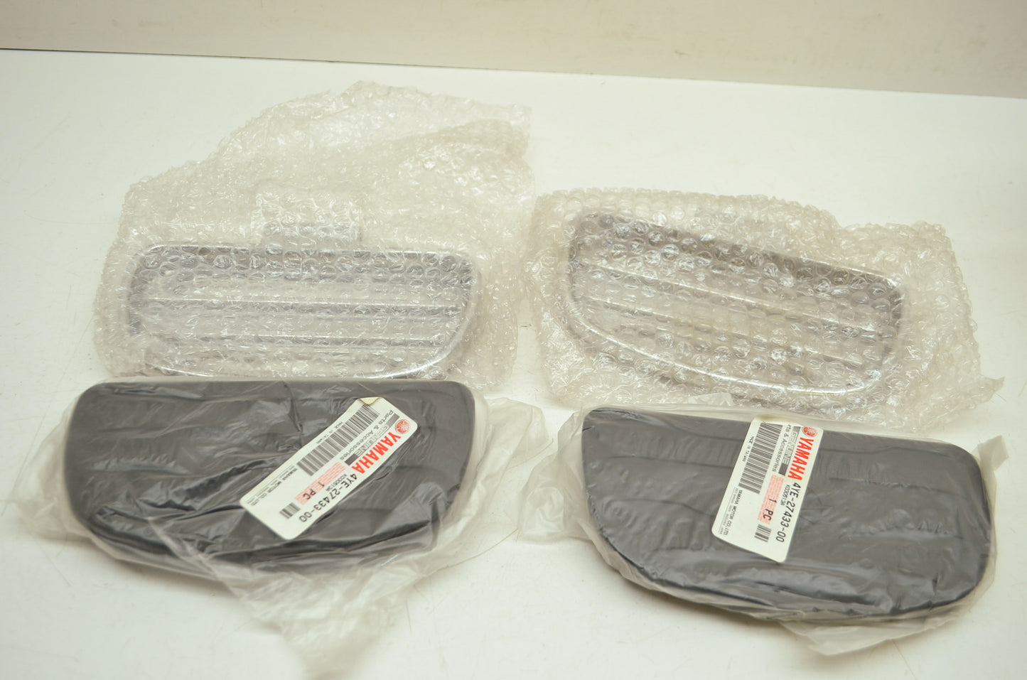OEM Yamaha STR-4YE57-20-02 Passenger Floorboard NOS