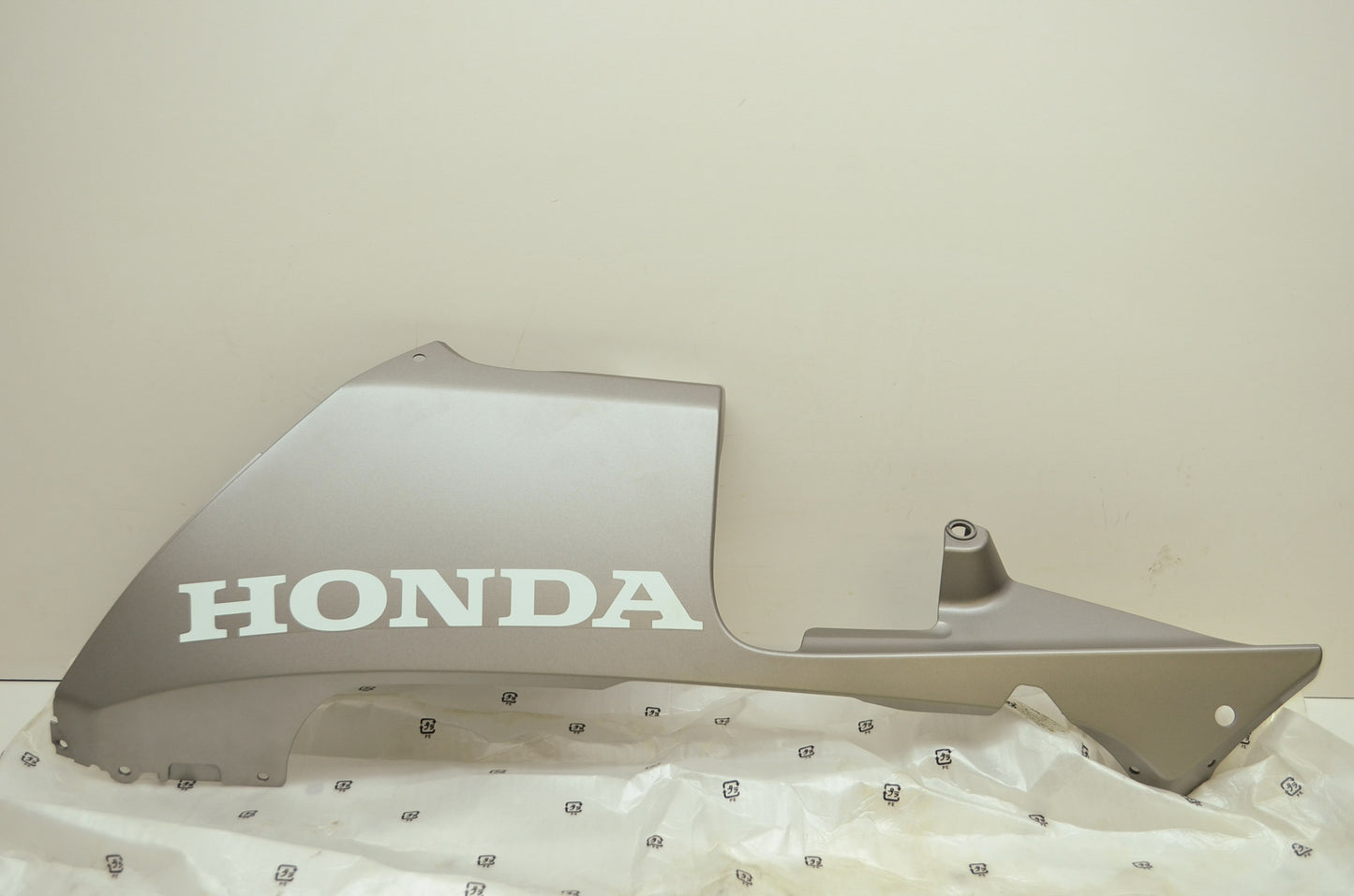OEM Honda 64470-MEE-000ZA Left Cowl Sub 2003 CBR600RR CBR600 NOS