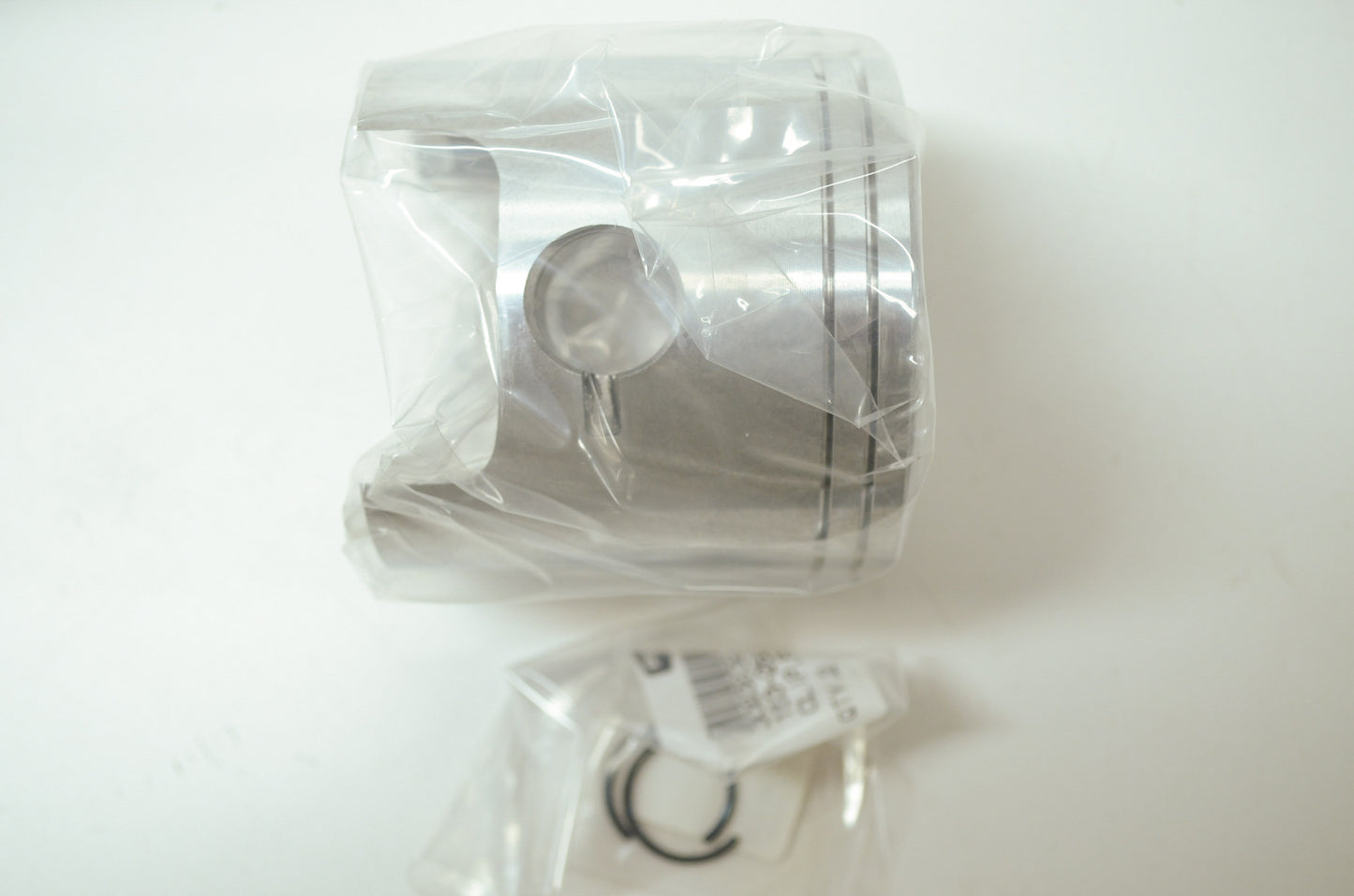 NEW OEM Polaris Piston 2008 Widetrak LX 3090001 NOS