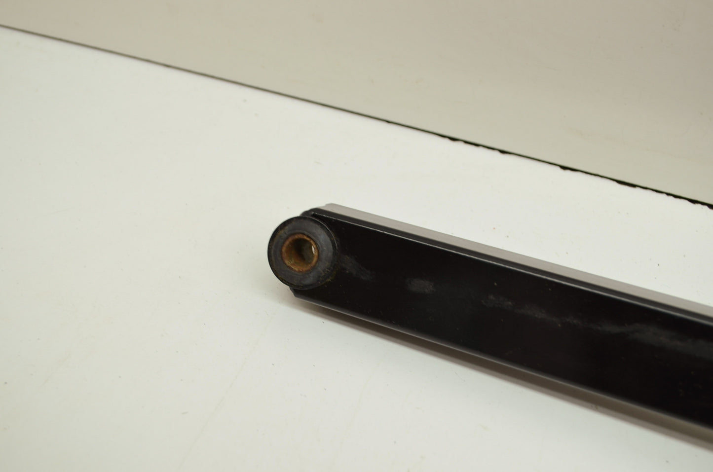 NEW OEM Polaris Trailing Arm Assembly Right RMK XCR XCF XCR 1999 1822522 NOS