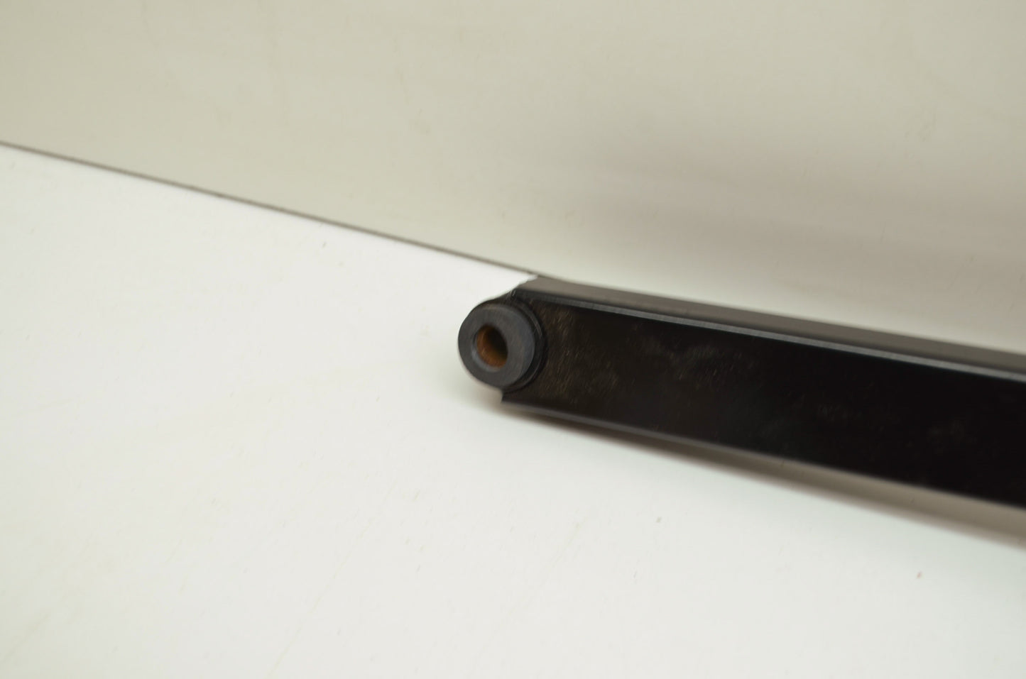 NEW OEM Polaris Trailing Arm Assembly Right RMK XCR XCF XCR 1999 1822522 NOS