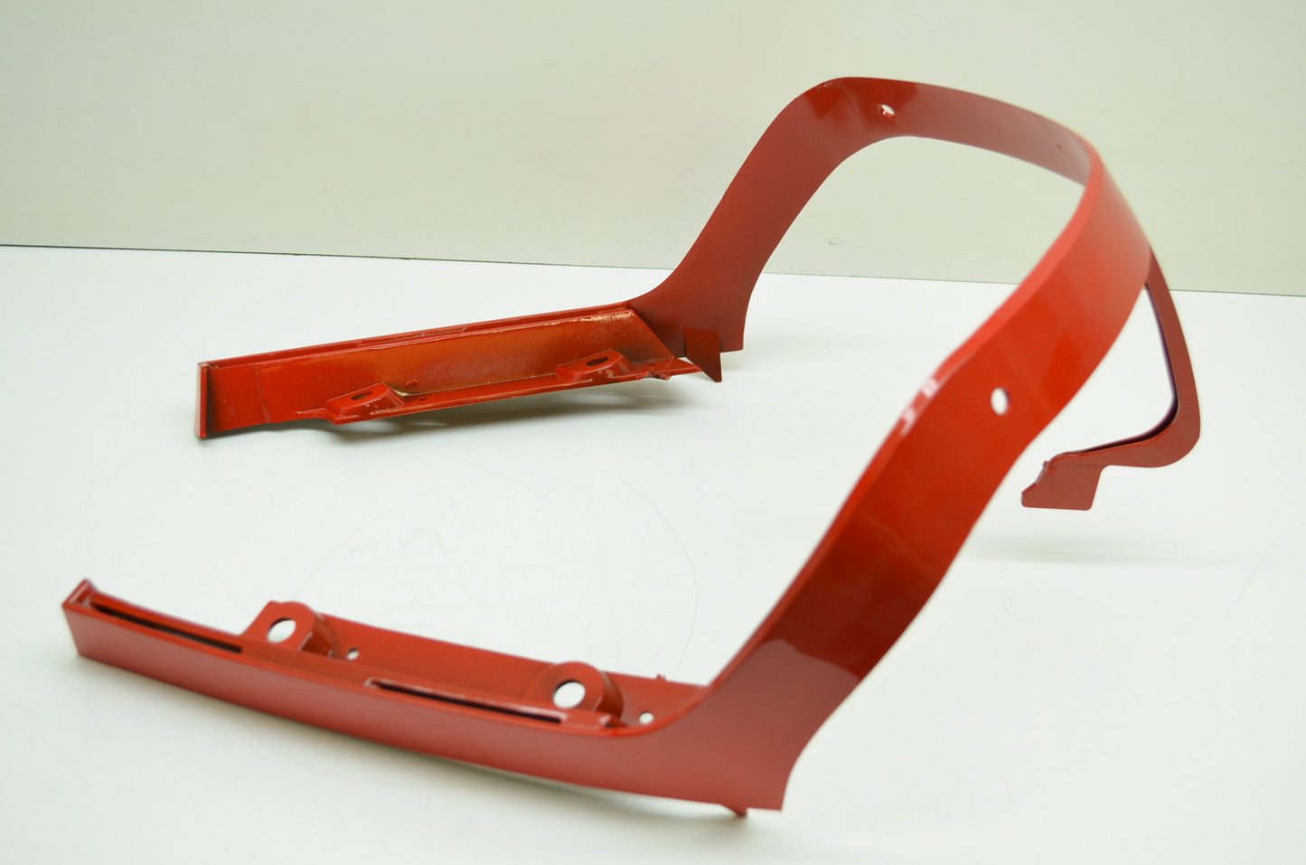 NEW OEM Polaris Indy Red Windshield Retainer 1999 800 XCR 5432573-293 NOS