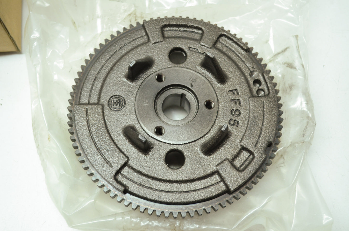 NEW OEM Polaris Flywheel & Gear Sportsman 335 400 Ranger Series 10 11 3086857 NO