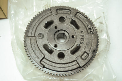 NEW OEM Polaris Flywheel & Gear Sportsman 335 400 Ranger Series 10 11 3086857 NO