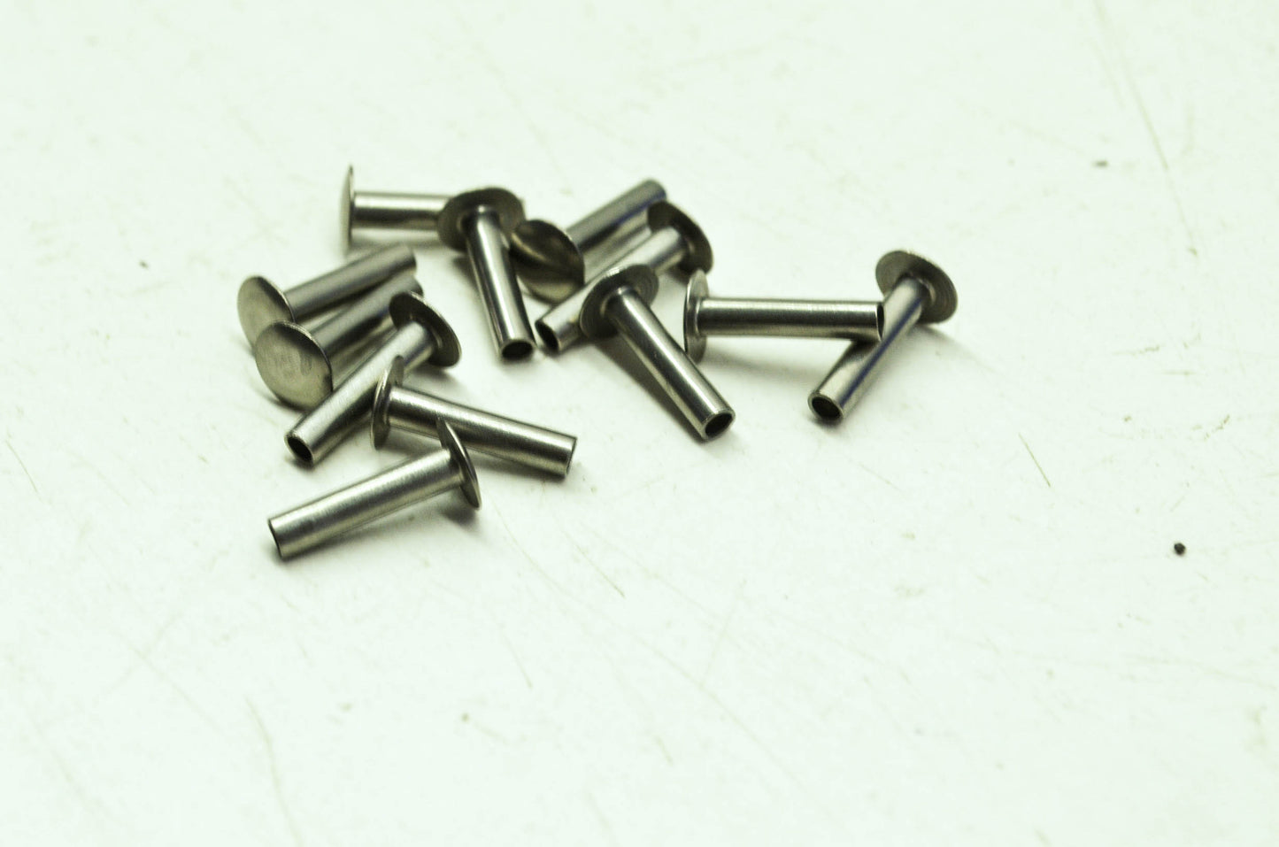 OEM Harley-Davidson 8508 Truss Head Rivet Qty 11 NOS