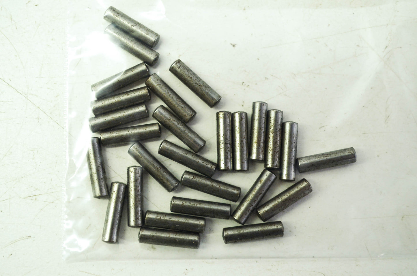 OEM Harley-Davidson 9096 Roller Qty 27 NOS