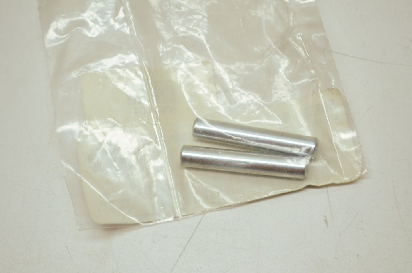 Pivot Pins Road King Electra Road Glide Qty 2 NOS