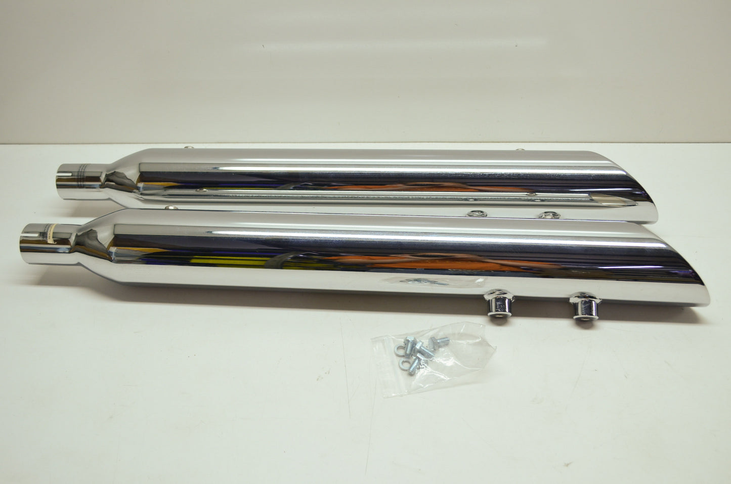 Exhaust 2.0' Chrome Splash Down 95-10 FLH FLT Harley Davidson NOS