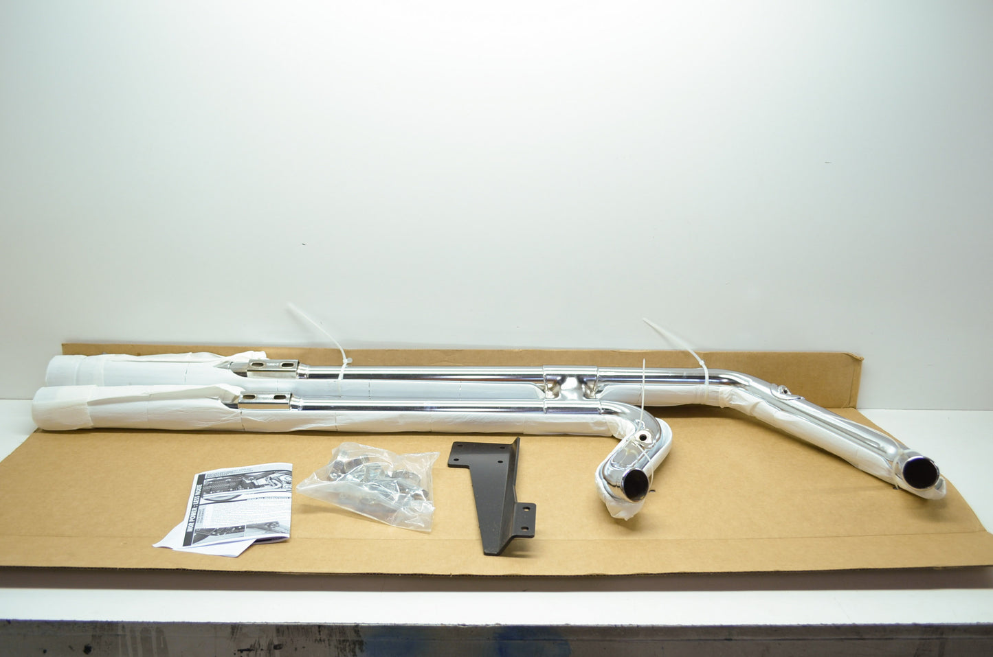 Long Big Shot Exhaust System 12-14 Harley Softail NOS