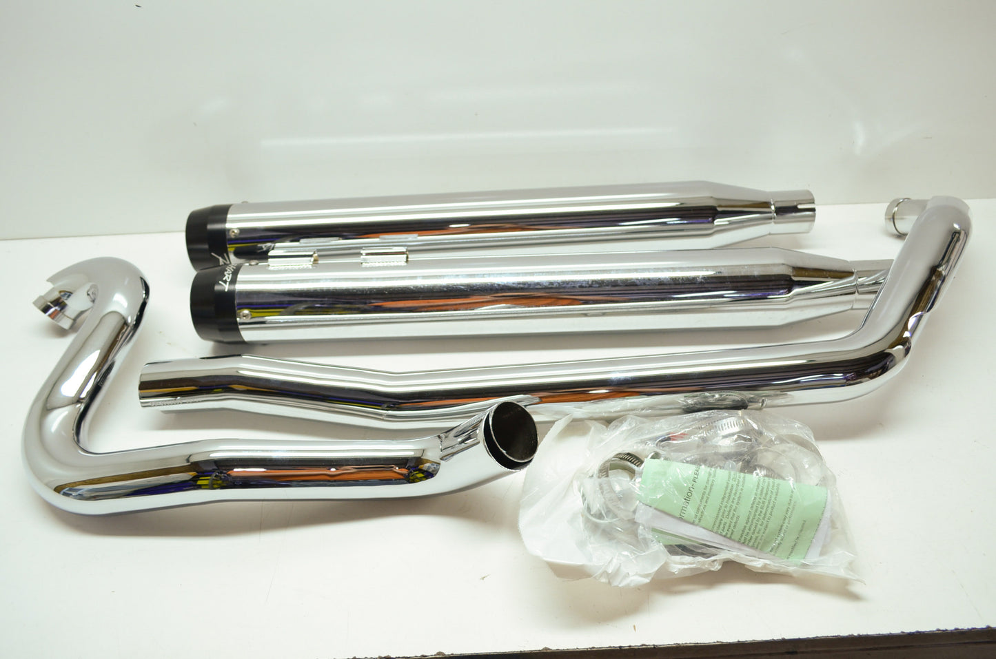 Black True Dual Exhaust Pipes 95-06 FLT Tour Glide NOS