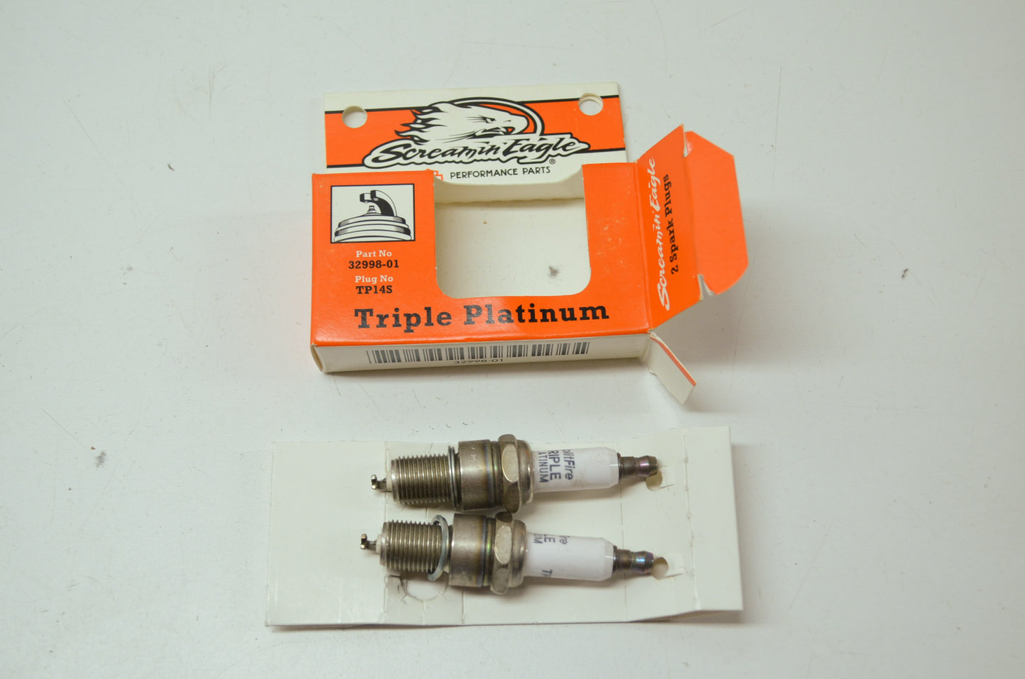 Triple Platinum Spark Plugs 75-81 Shovelhead Qty 2 NOS