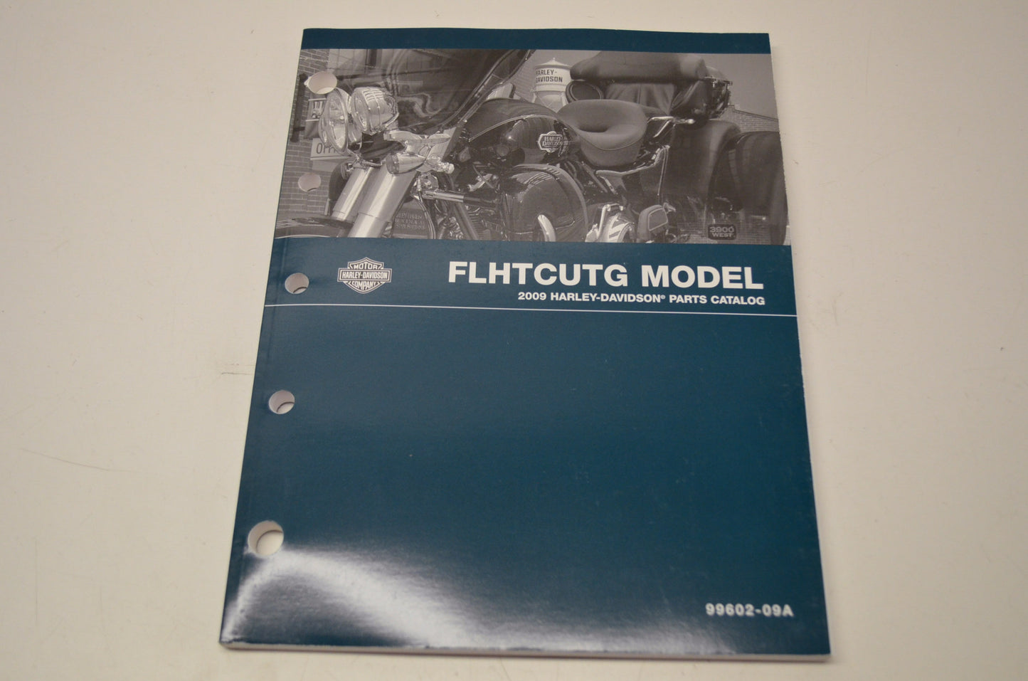 FLHTCUTG Model 2009 Parts Catalog NOS