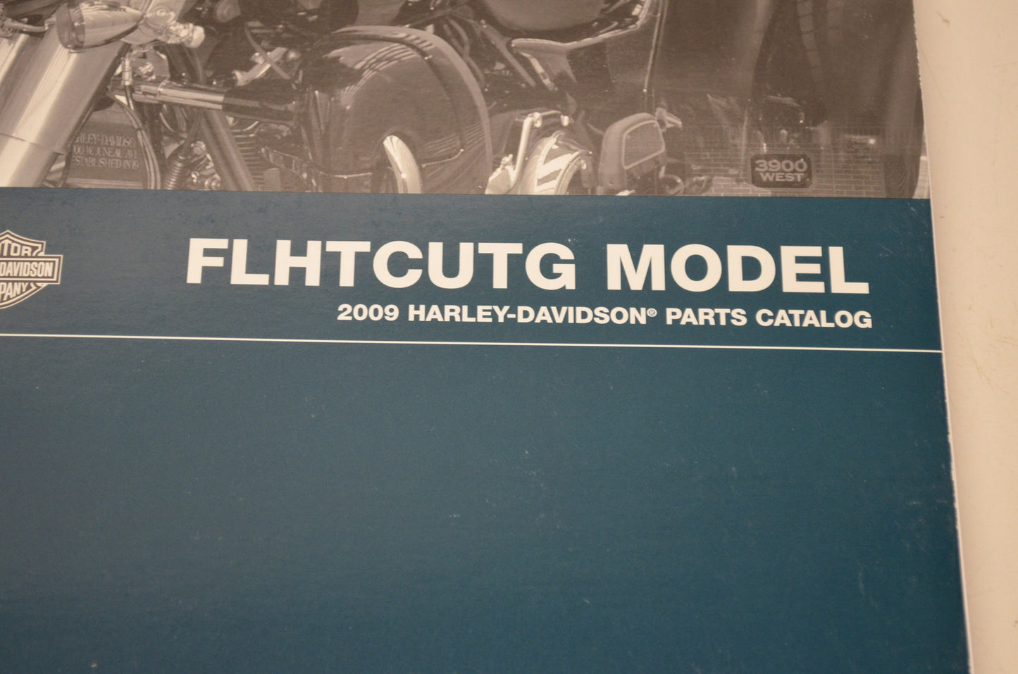 FLHTCUTG Model 2009 Parts Catalog NOS