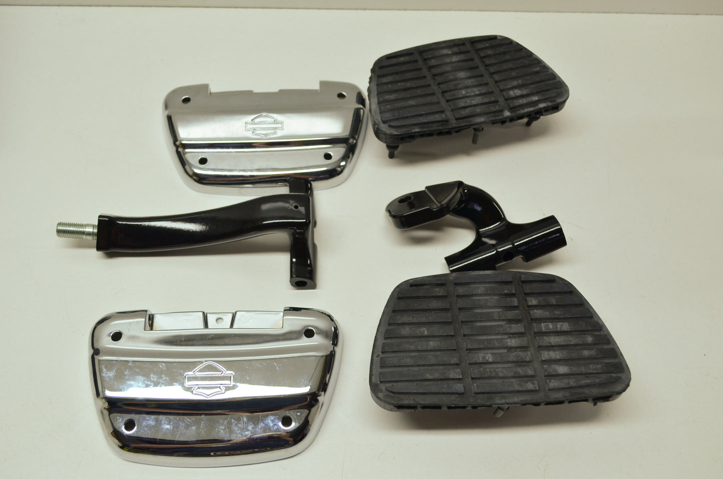 OEM Harley-Davidson 50883-02 Chrome Passenger Footboard Kit NOS