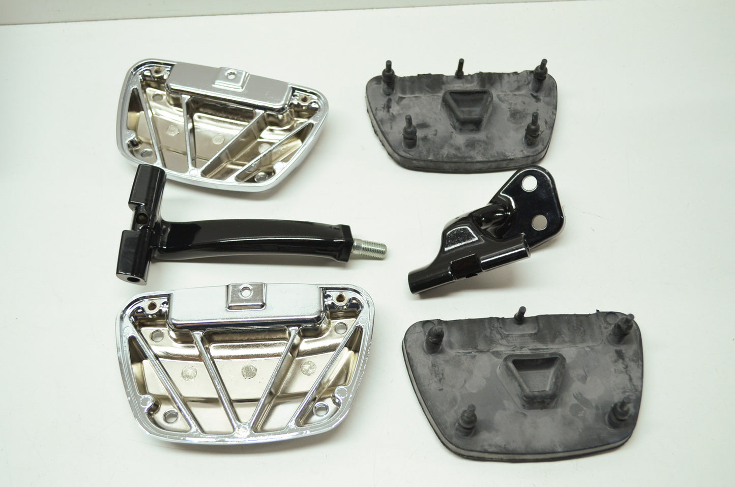 OEM Harley-Davidson 50883-02 Chrome Passenger Footboard Kit NOS