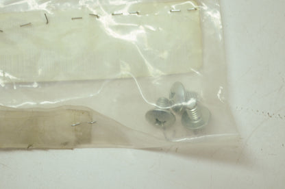 OEM Harley-Davidson 2423 Screw Qty 3 NOS