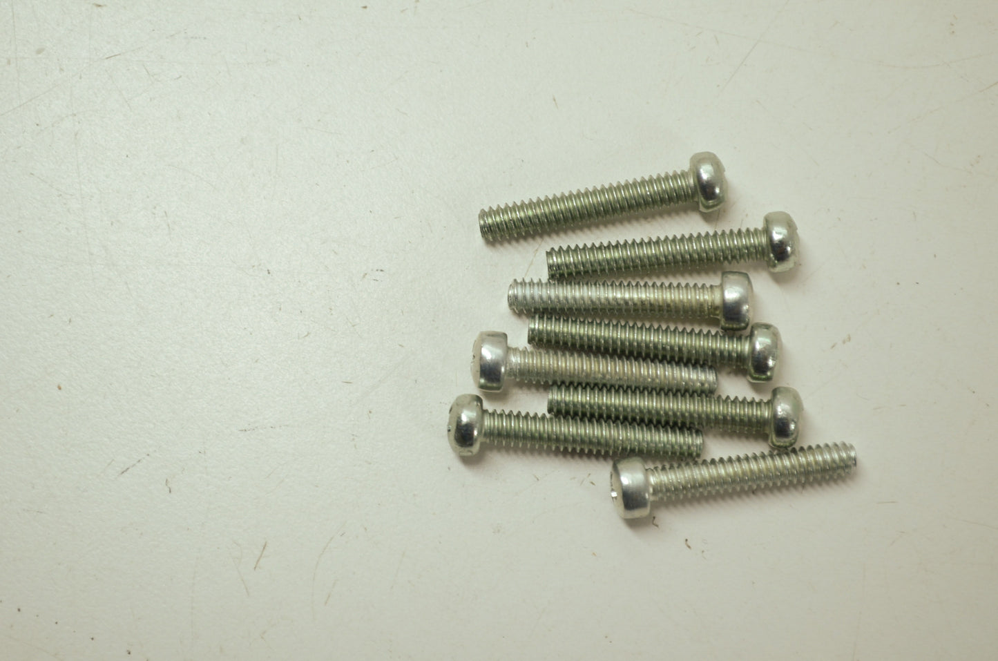 OEM Harley-Davidson 2695W Screw Qty 8 NOS