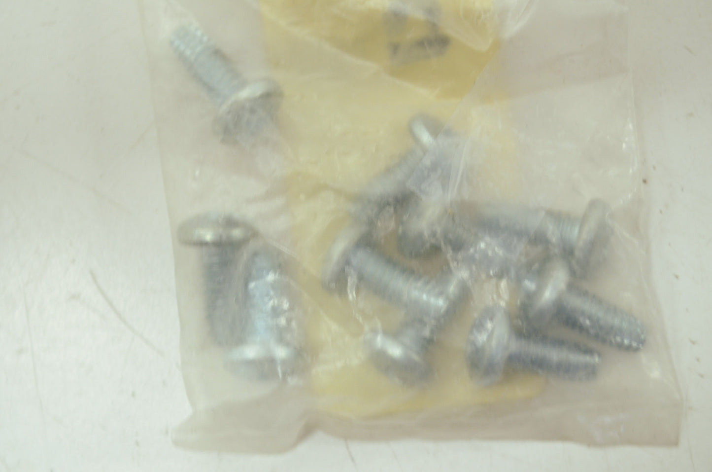 OEM Harley-Davidson 2764W House Screw Qty 10 NOS