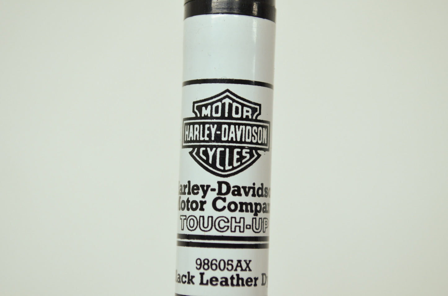 OEM Harley-Davidson 98605AX Black Leather Touch-Up Pen NOS