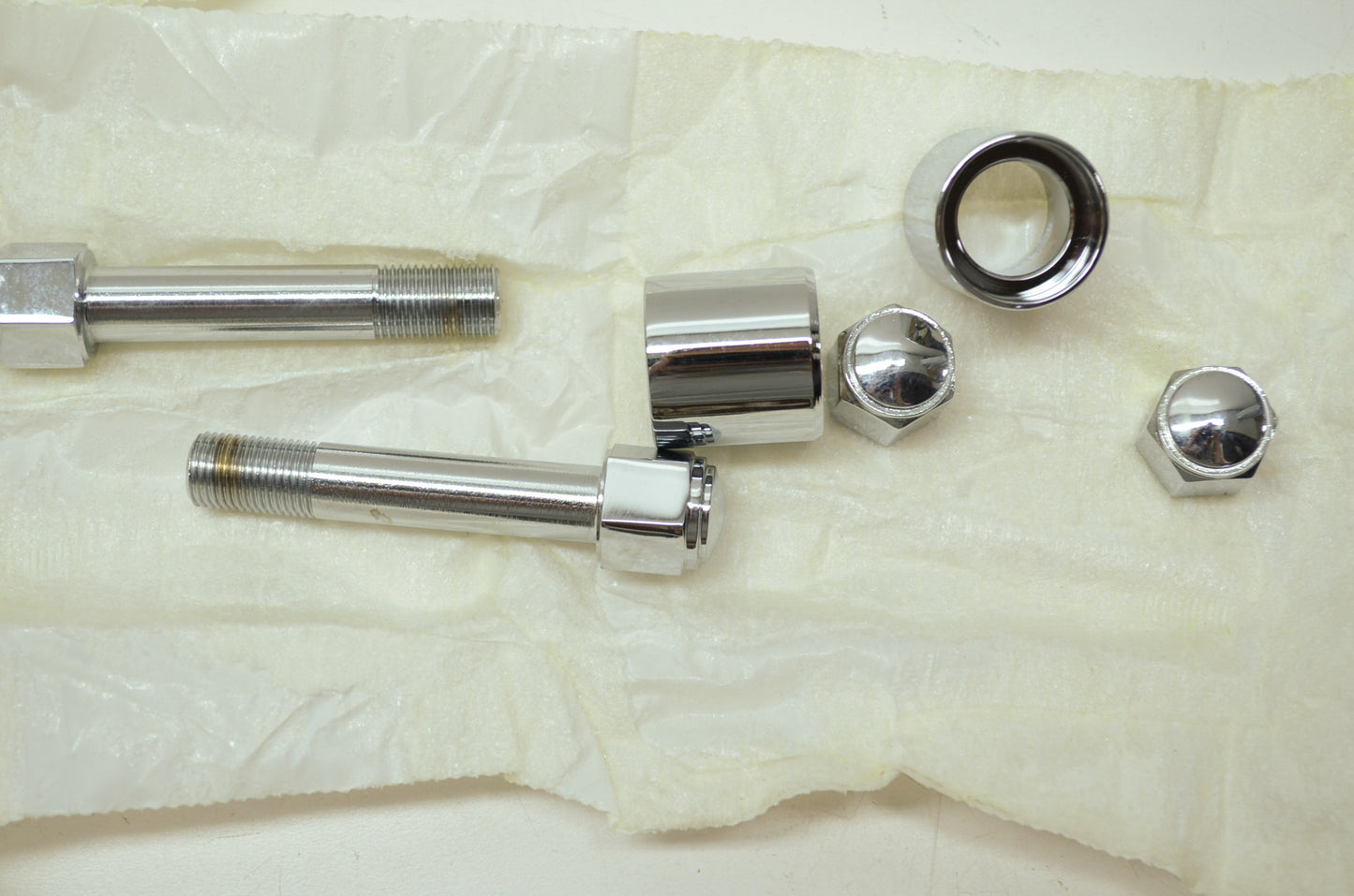 Dyna Billet Shock Mounting Kit NOS