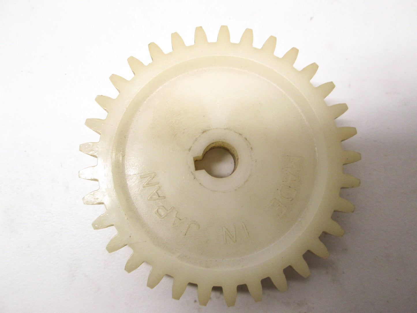 OEM Kawasaki 16085-014 Oil Pump Gear NOS