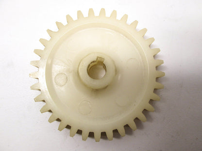 OEM Kawasaki 16085-014 Oil Pump Gear NOS