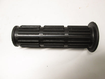 OEM Kawasaki 46075-507 Right Handle Grip NOS