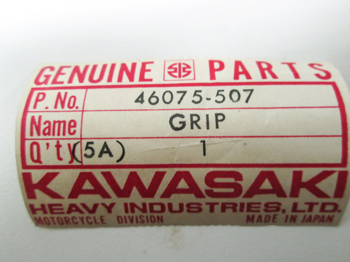 OEM Kawasaki 46075-507 Right Handle Grip NOS