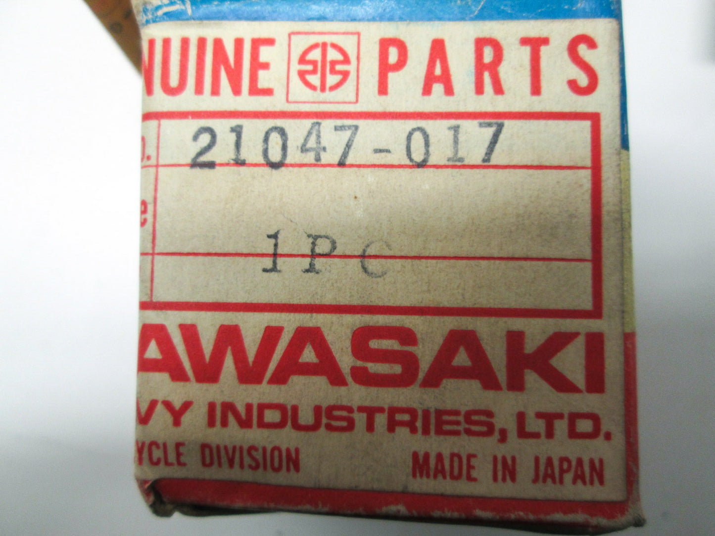 OEM Kawasaki 21047-017 Lighting Coil A NOS