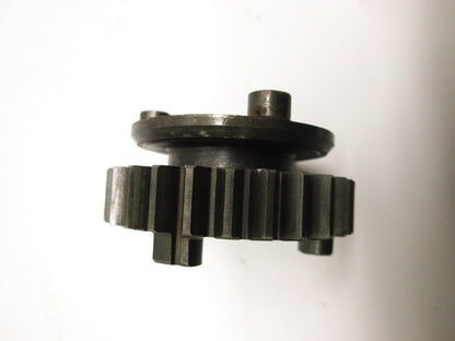 OEM Kawasaki 13137-022 Output Shaft Top Gear NOS