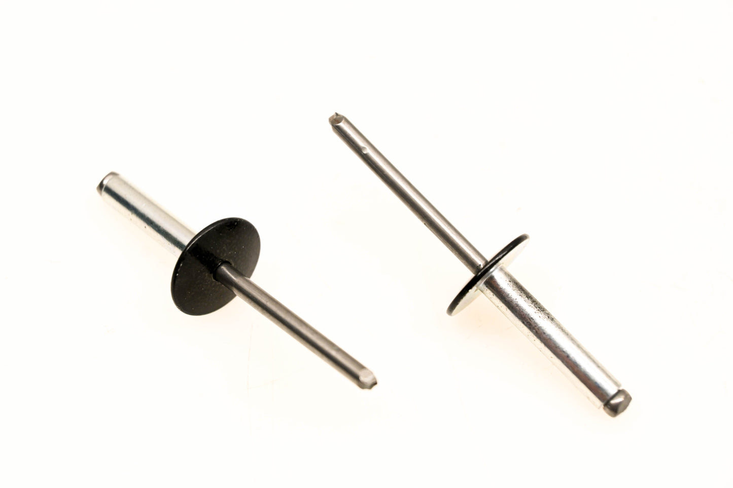 Aftermarket 390909600 Rivets Qty 2 NOS