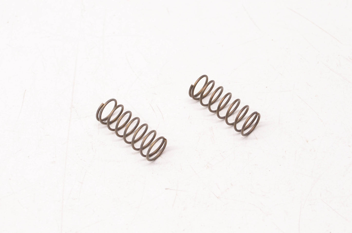 Aftermarket 507032229 Springs Qty 2 NOS