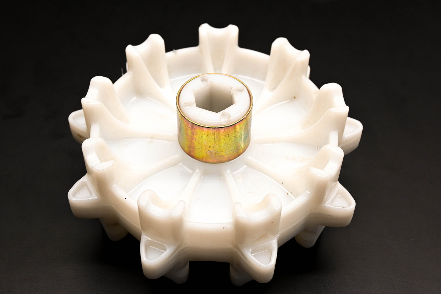 Aftermarket 504152476 White Drive Sprocket NOS