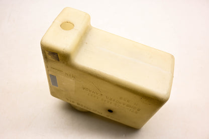Aftermarket 57100251386, 57100251387, 571-0025 Injection Oil Reservoir NOS