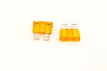 Aftermarket 409003900 20amp Fuses Qty 2 NOS