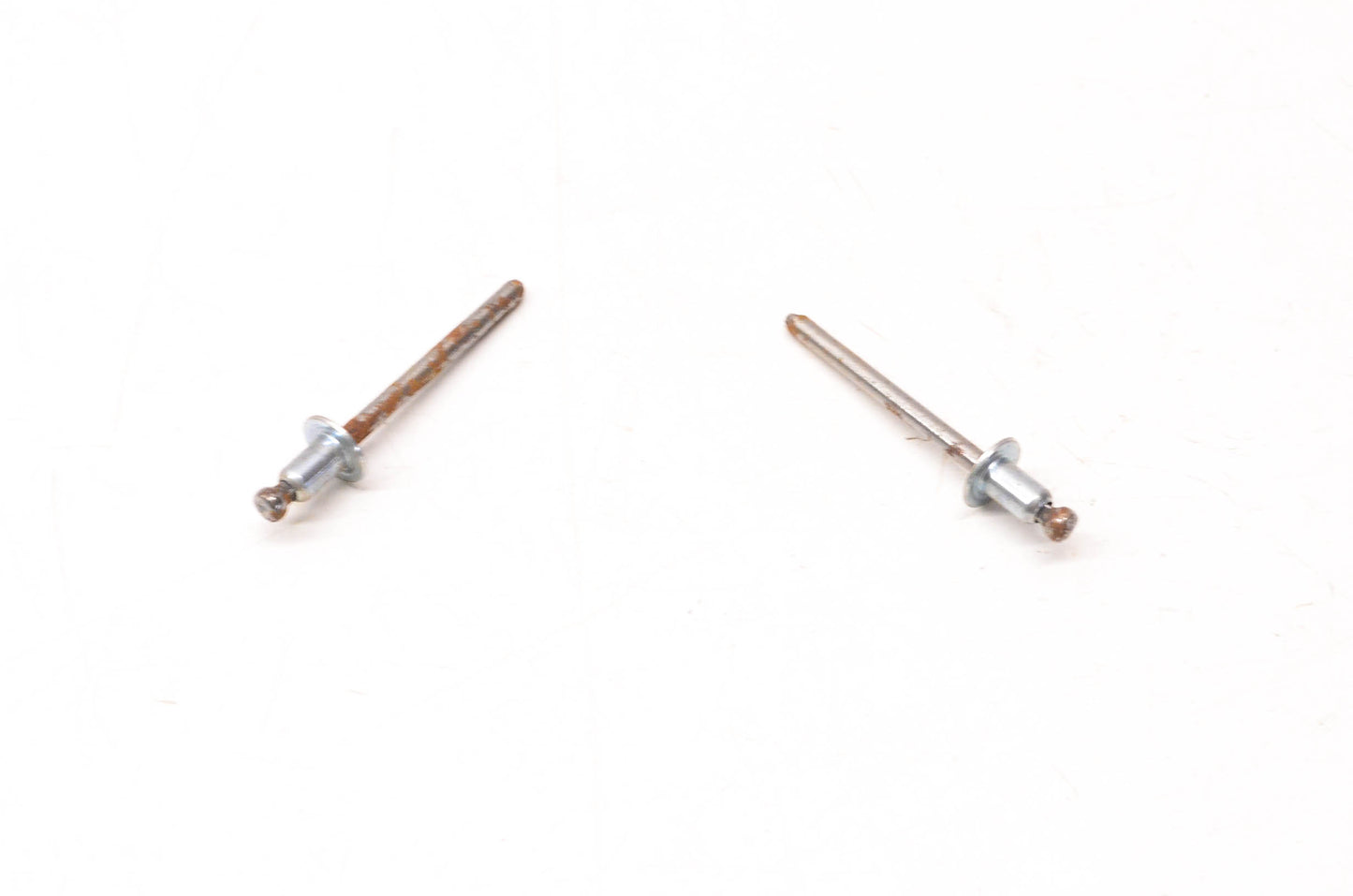 Aftermarket 390402400 Pop Rivets Qty 2 NOS