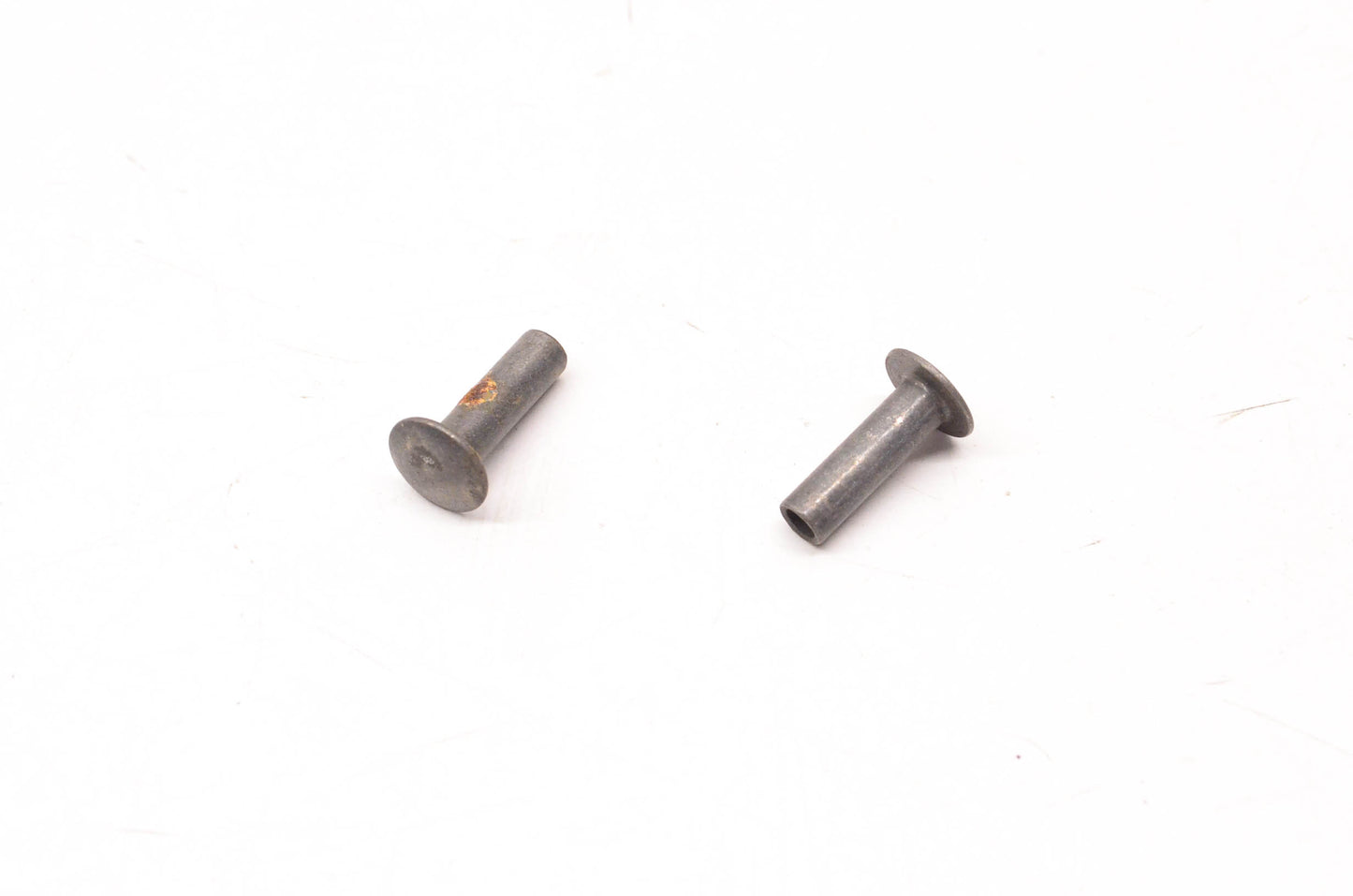 Aftermarket 540030006 Rivets Qty 2 NOS