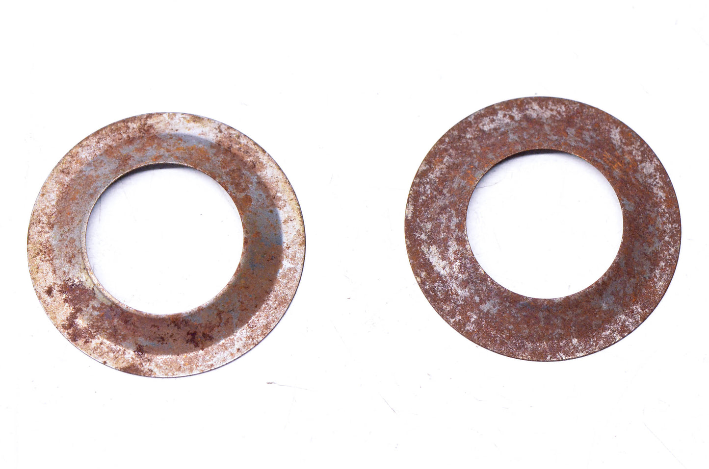 Aftermarket 504004600 Oil Deflectors Qty 2 NOS