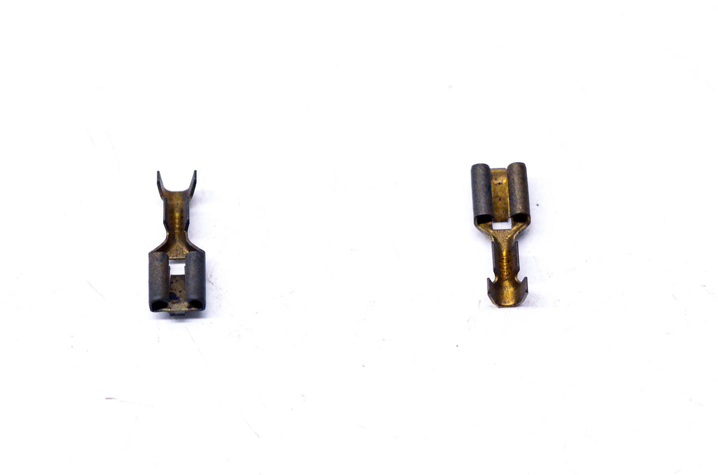 Aftermarket 561503100 Female Terminals Qty 2 NOS