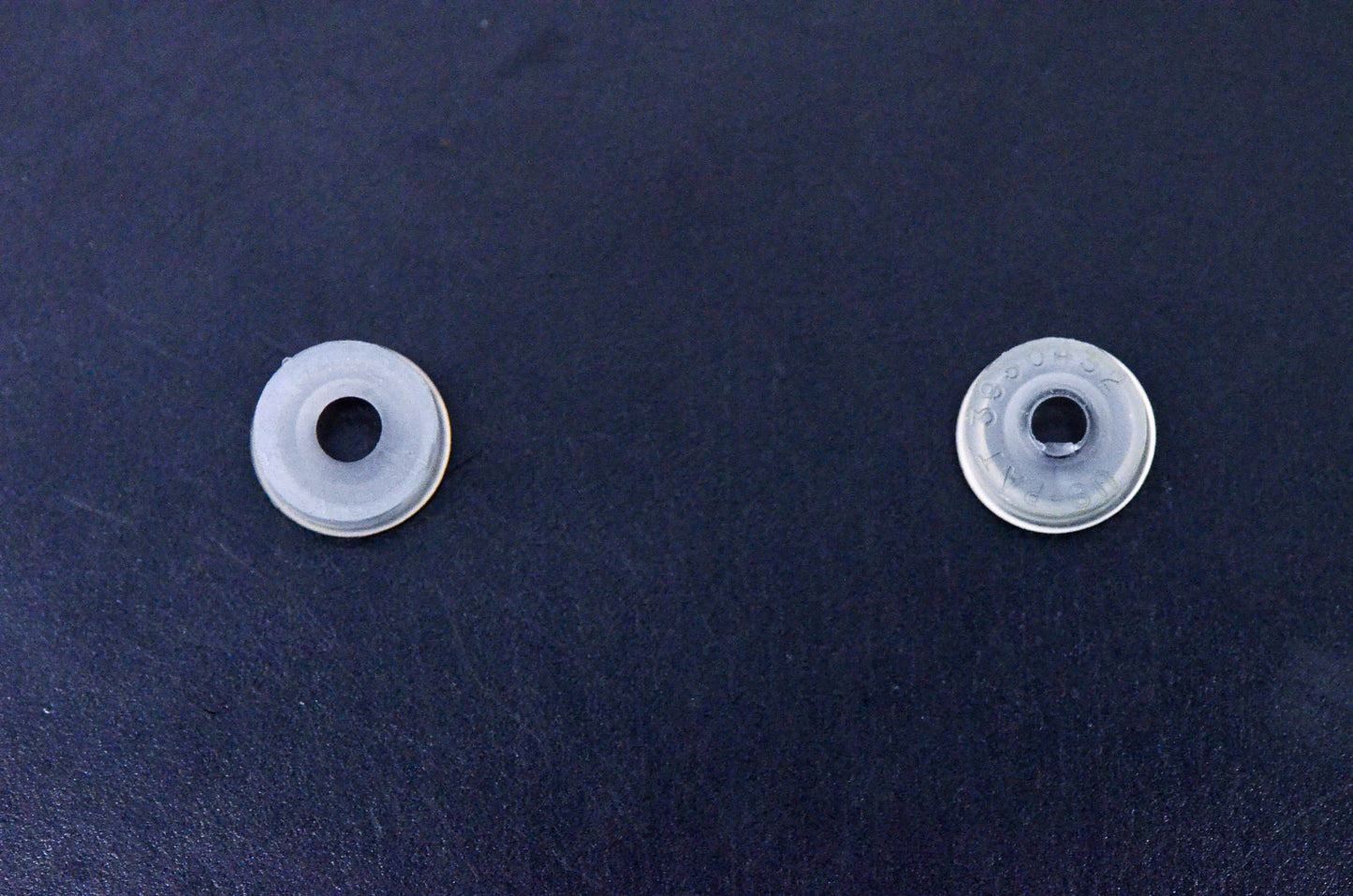 Aftermarket 414436800 Retainer Caps Qty 2 NOS