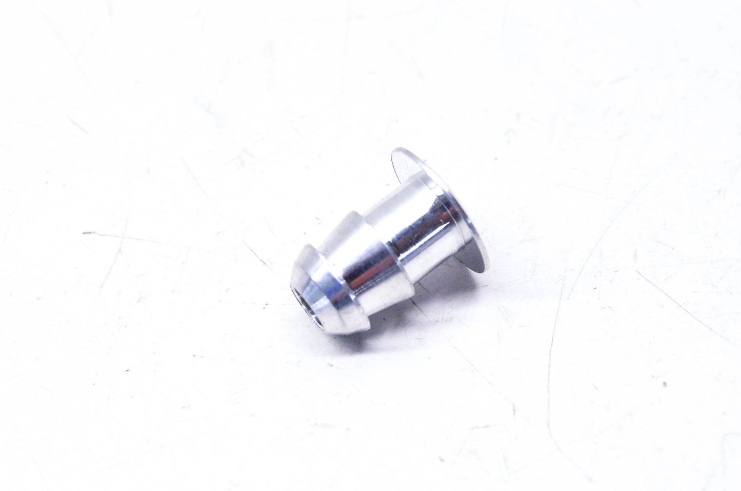 Aftermarket 505071812 Retainer NOS