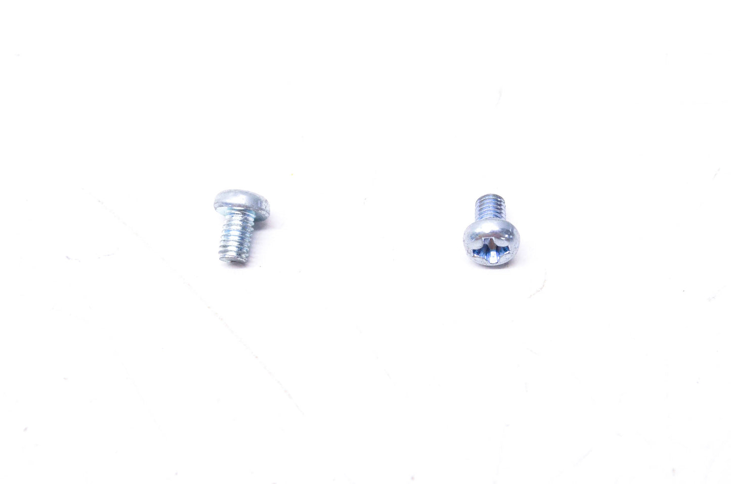 Aftermarket 250000108 Phillip Screws M3x5 Qty 2 NOS