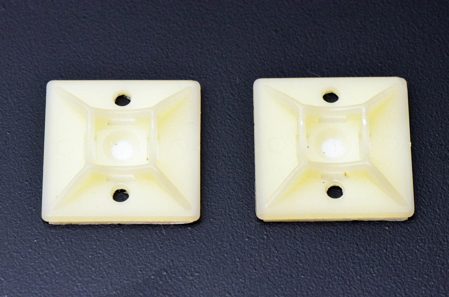 Aftermarket 293750015 Tie Rap Mounts Qty 2 NOS