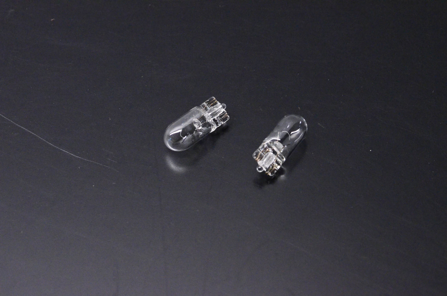 Aftermarket 410922994 5W Bulbs Qty 2 NOS