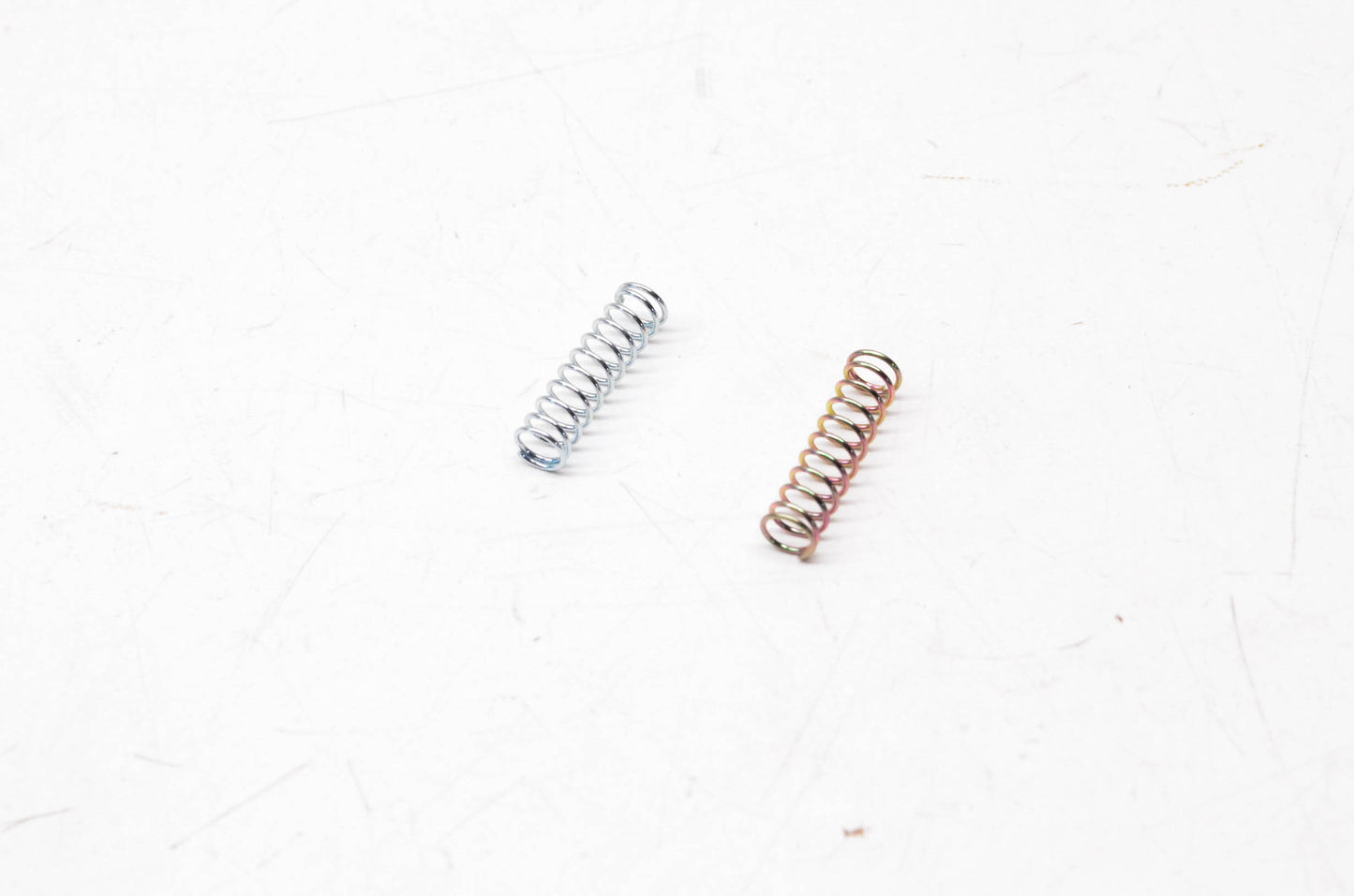 Aftermarket 404127400 Springs Qty 2 NOS