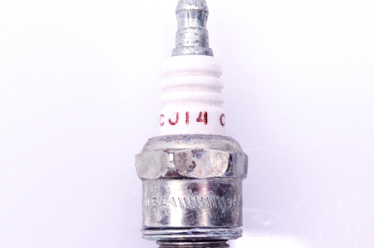 Champion 846, CJ14 Spark Plugs Qty 2 NOS