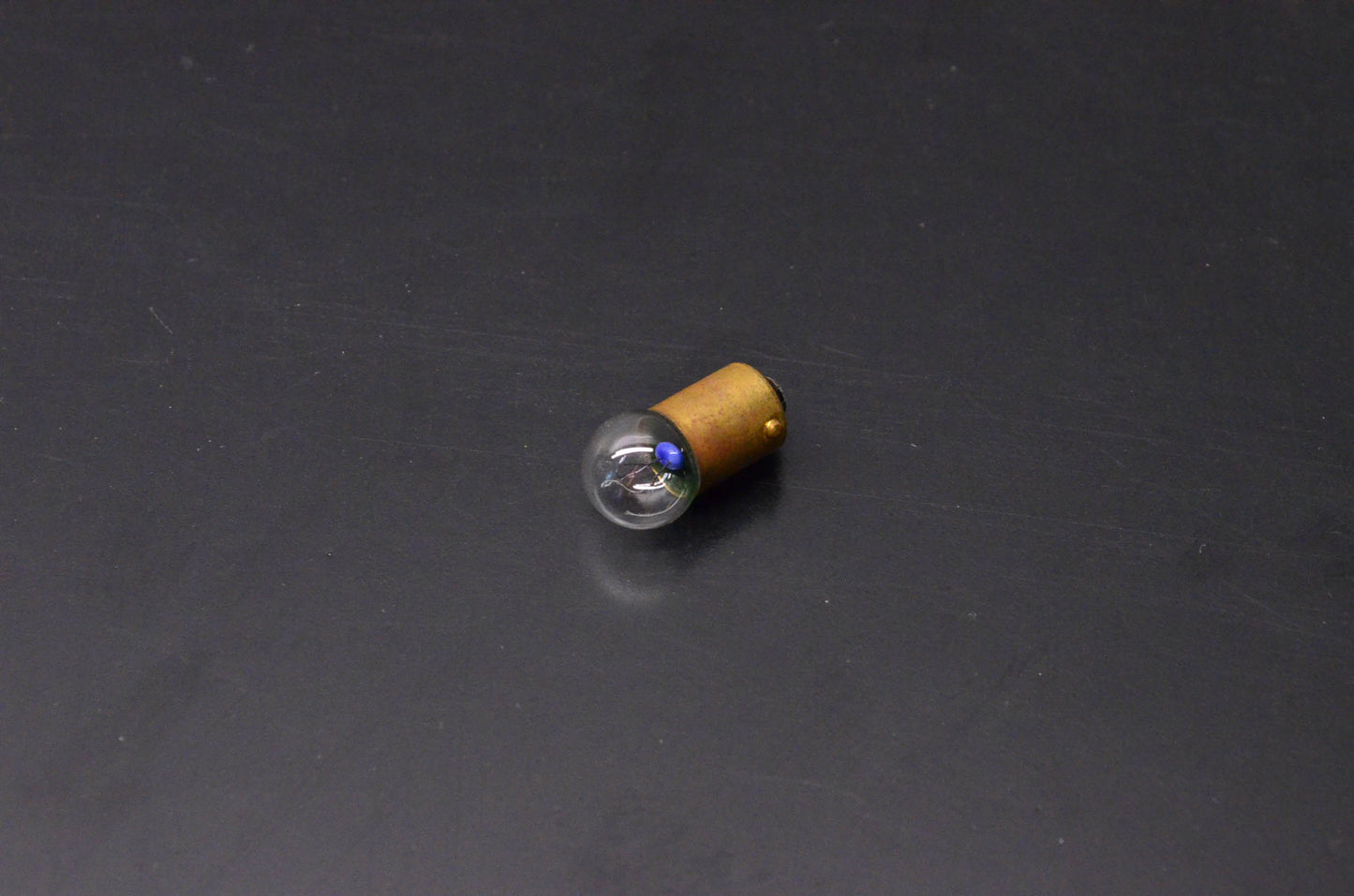 New OEM Yamaha 8V0-85353-00-00 Bulb NOS