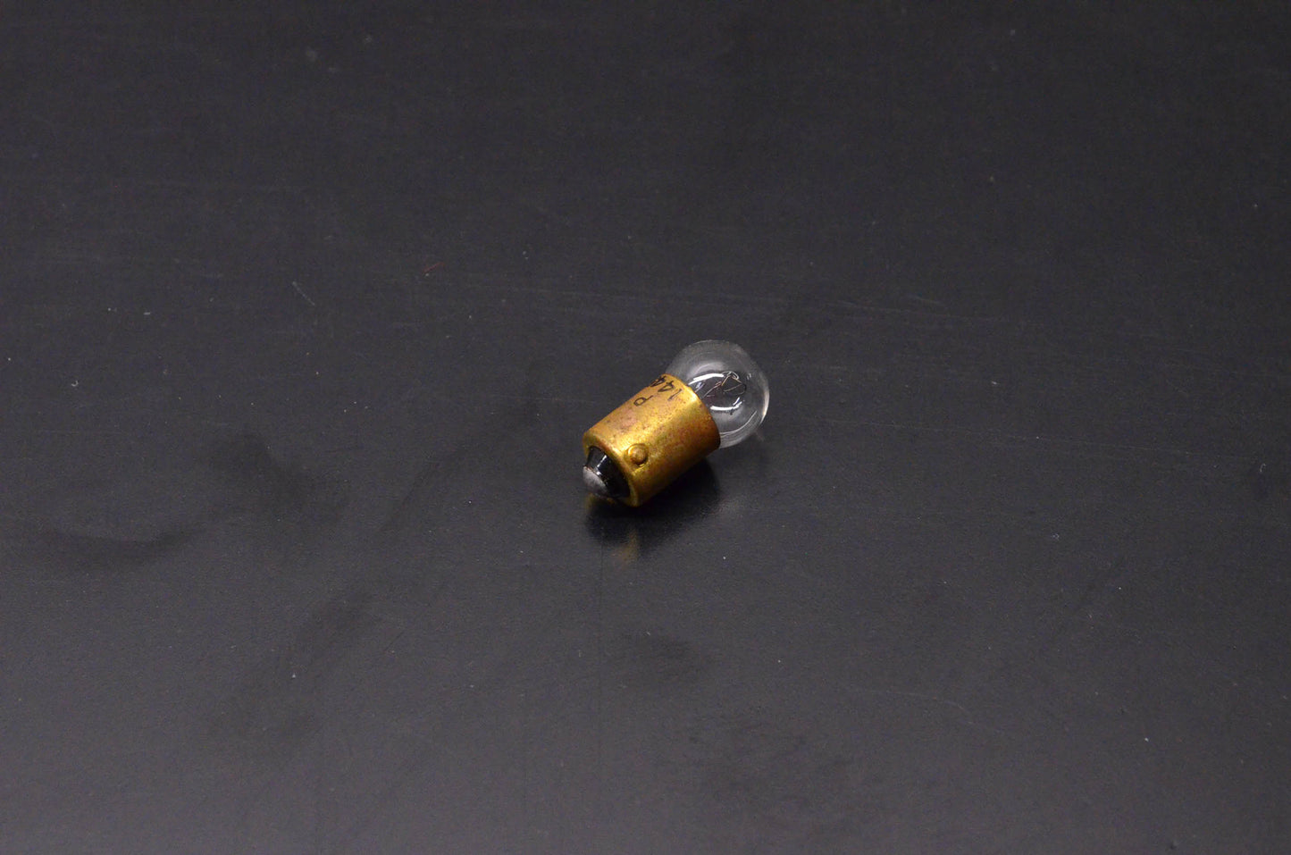 New OEM Yamaha 8V0-85353-00-00 Bulb NOS